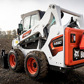 BOBCAT S530 Euro V (Грузоподъёмность 911кг)